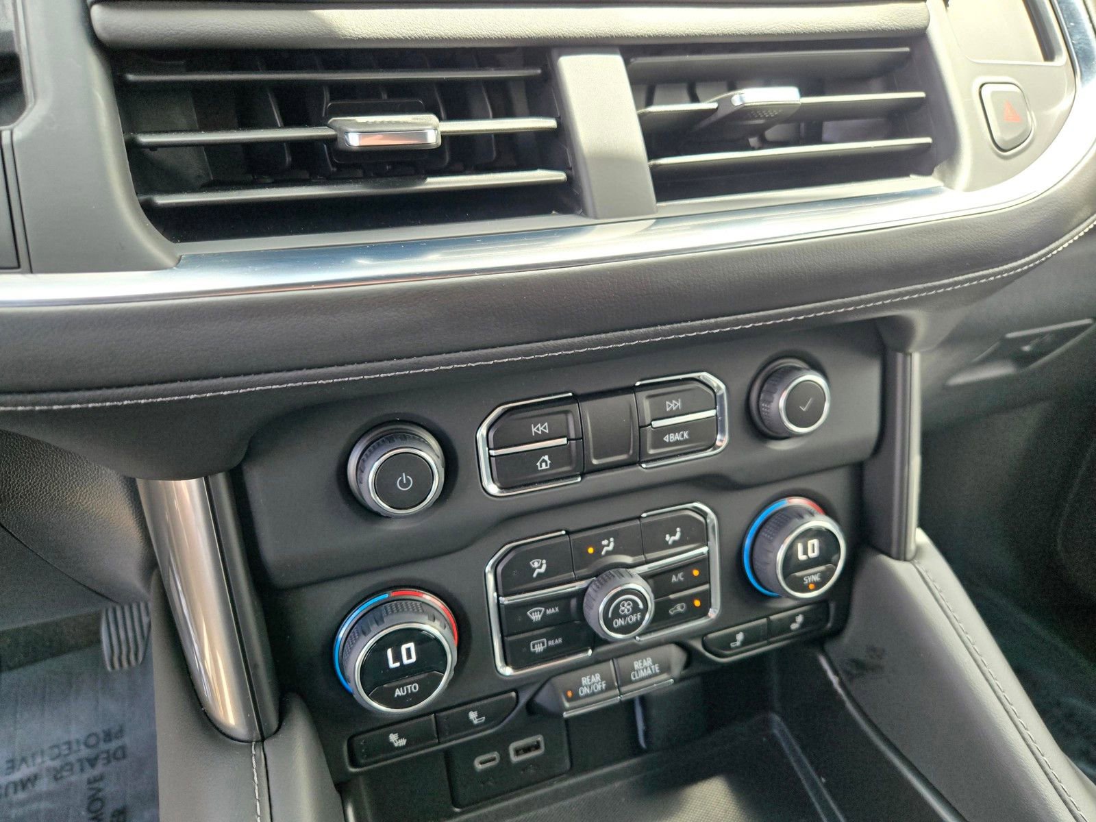 Used 2023 Chevrolet Tahoe Z71 w/ Z71 Off-Road Package image 24