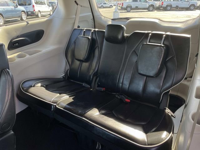 Used 2023 Chrysler Pacifica Limited image 24