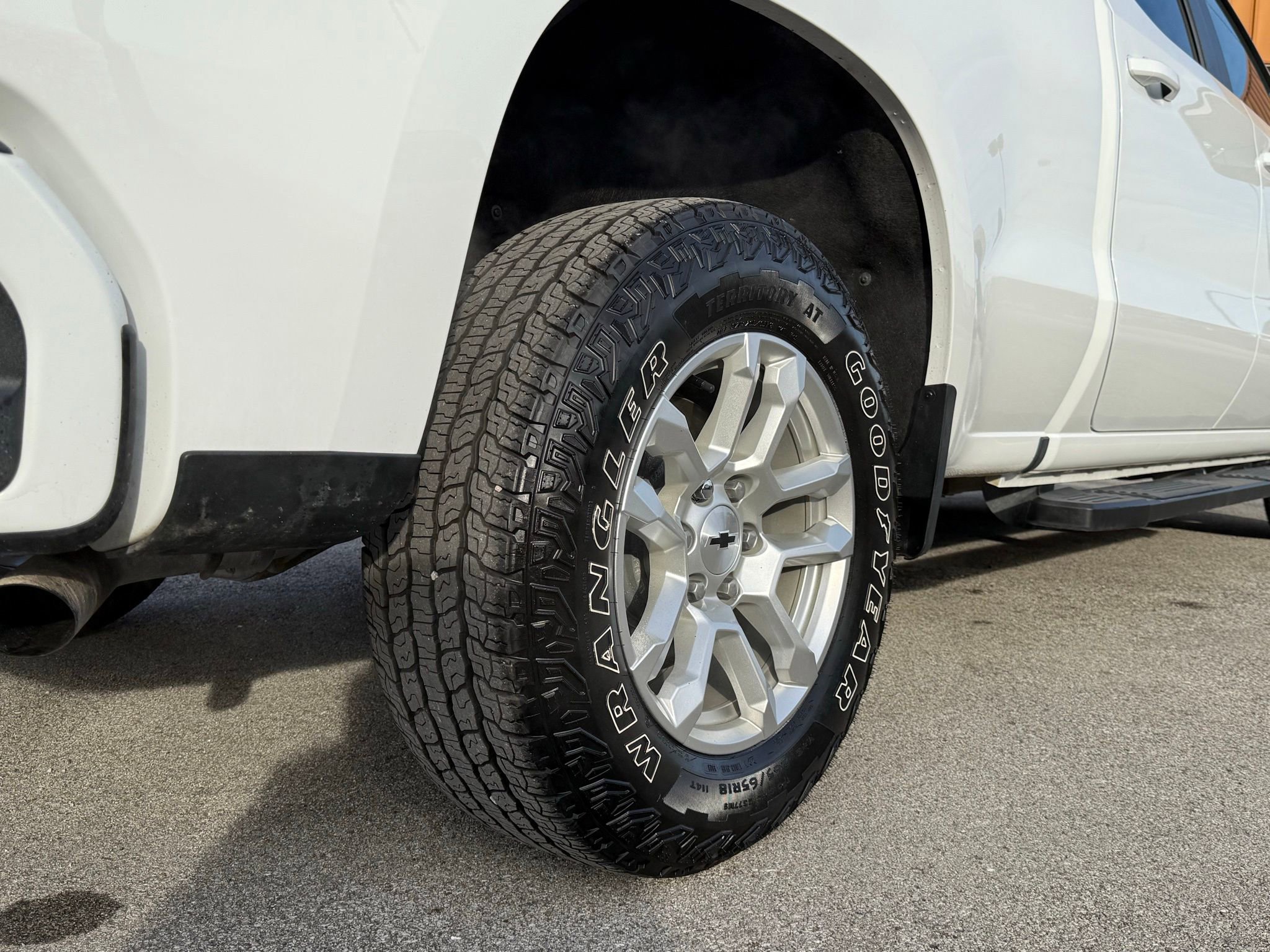 Used 2024 Chevrolet Silverado 1500 RST w/ Max Trailering Package image 23