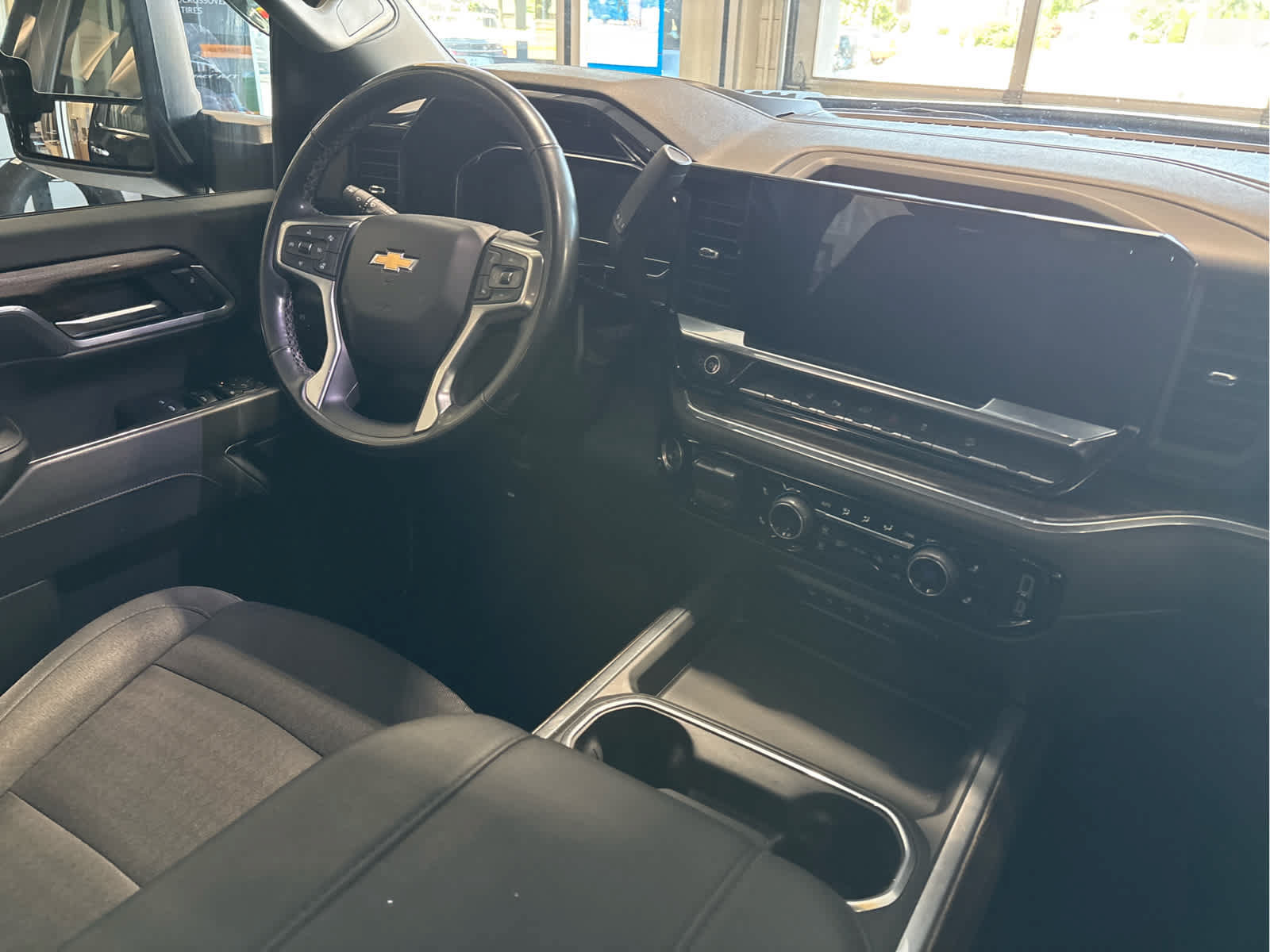 Used 2025 Chevrolet Silverado 2500 LT w/ Z71 Chrome Sport Edition AWD/4WD image 9