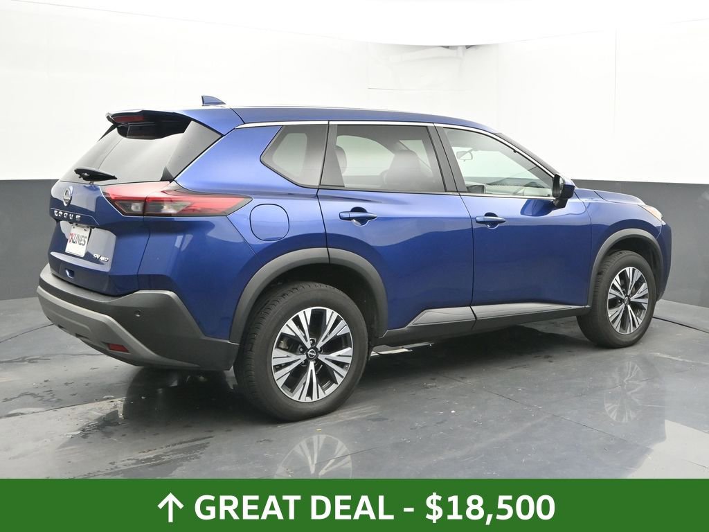 Used 2023 Nissan Rogue SV image 12