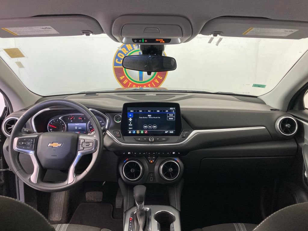 Used 2025 Chevrolet Blazer LT AWD/4WD image 8