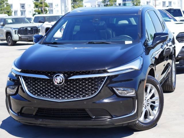 Used 2023 Buick Enclave Avenir w/ Avenir Technology Package image 4