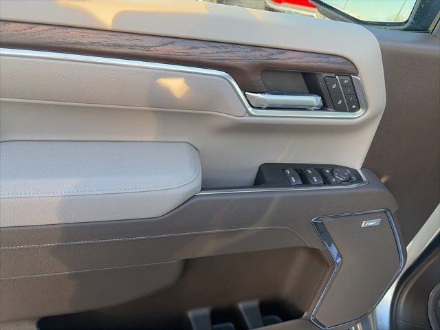 New 2026 GMC Sierra 1500 SLT w/ SLT Premium Plus Package image 17