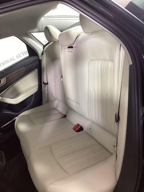 Used 2024 Audi A6 3.0T Prestige image 10