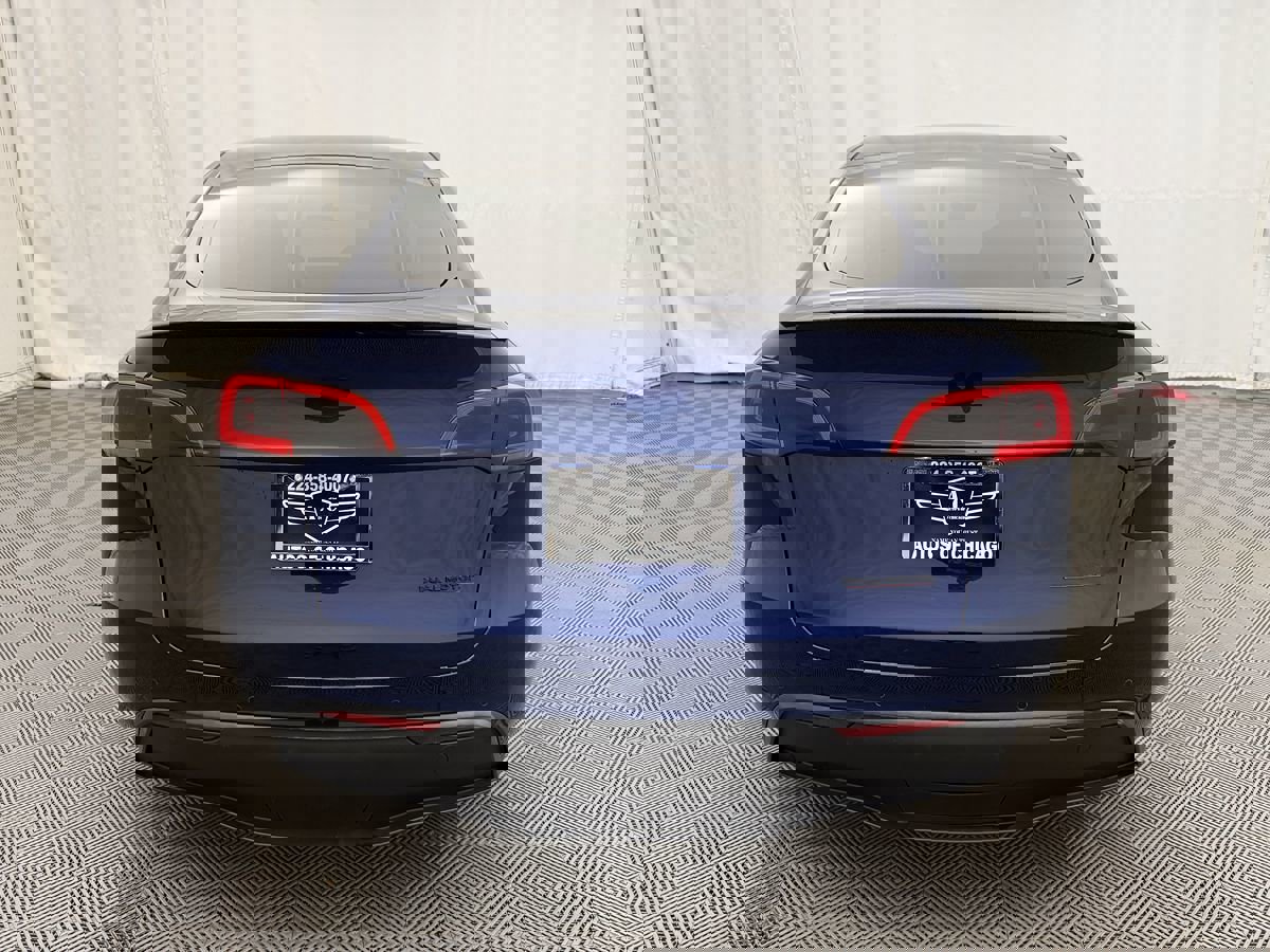 Used 2020 Tesla Model Y Long Range image 6