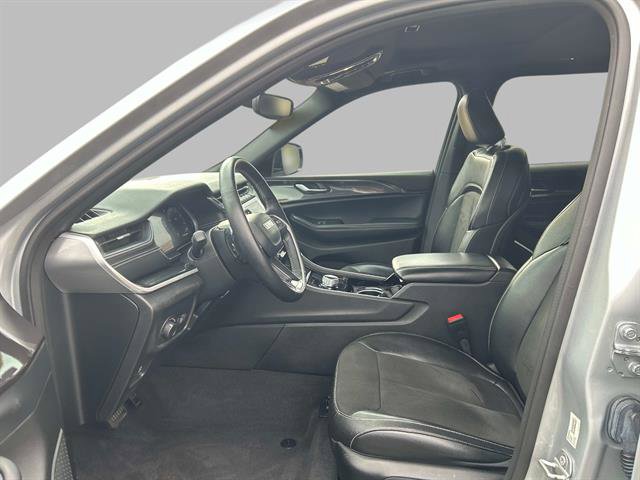 Used 2022 Jeep Grand Cherokee L Altitude image 9