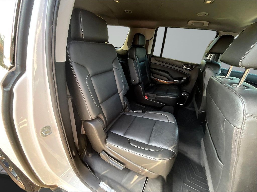 Used 2018 Chevrolet Suburban Premier AWD/4WD image 27