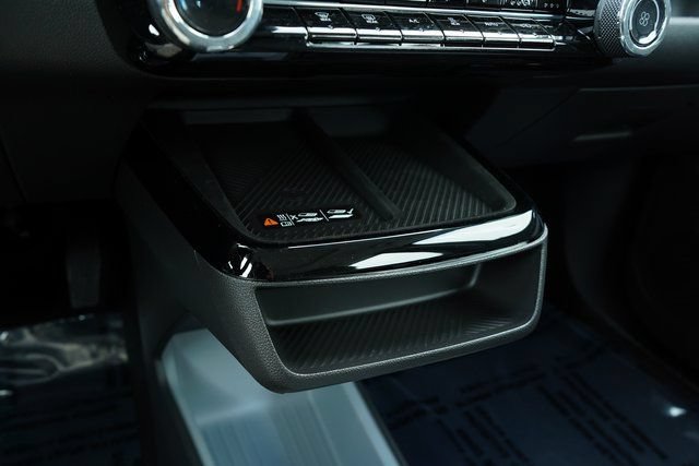 New 2027 Chevrolet Bolt RS w/ Technology Package FWD image 17