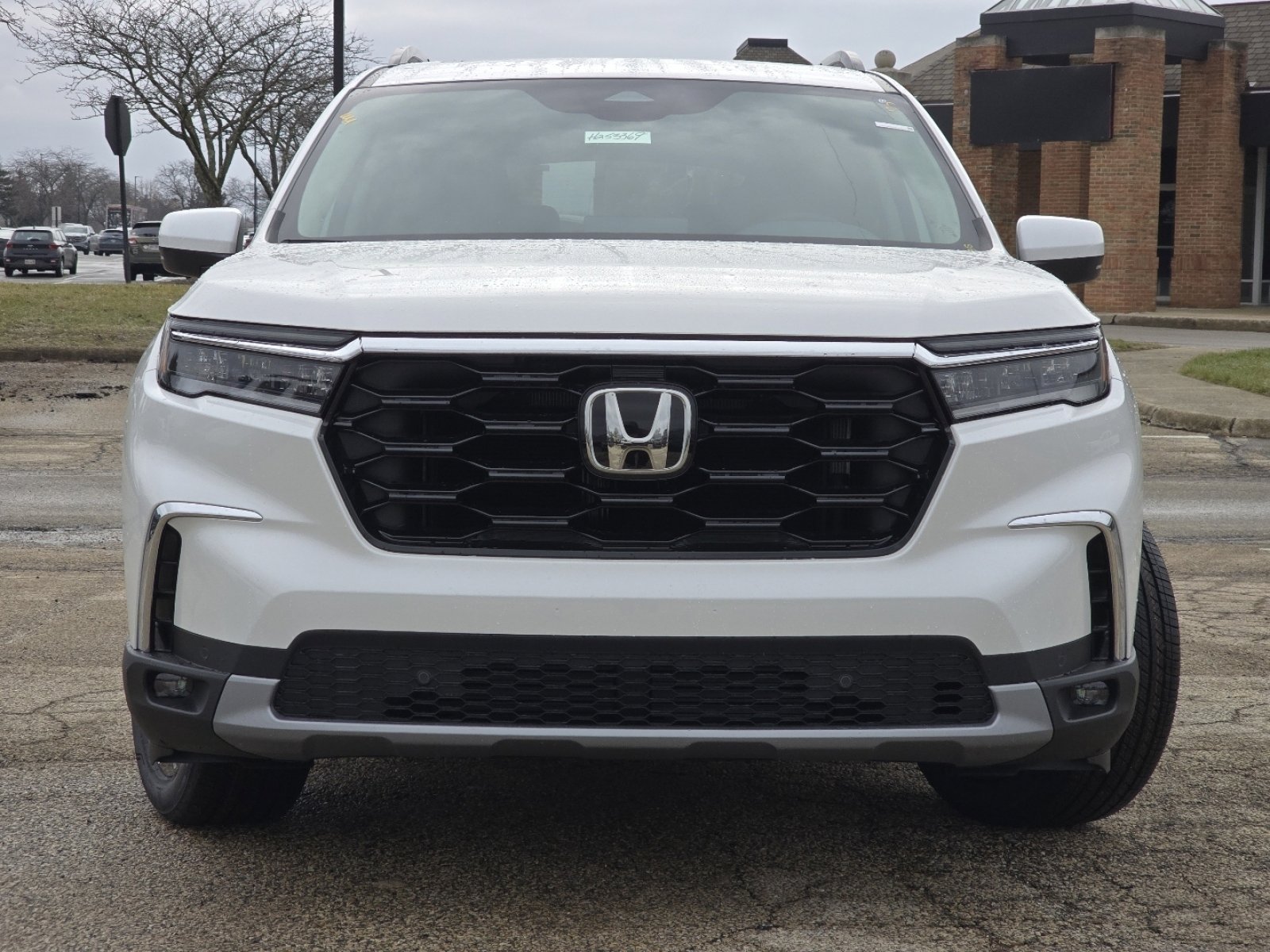 New 2025 Honda Pilot Touring image 14