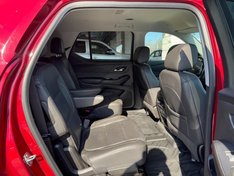 Used 2021 Chevrolet Traverse Premier w/ LPO, Floor Liner Package AWD/4WD image 13