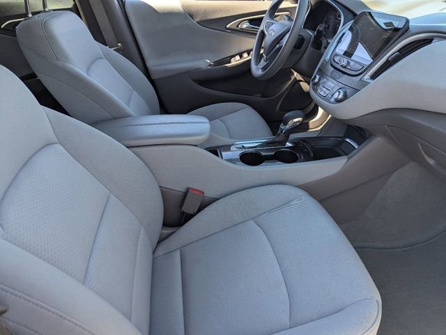 Used 2025 Chevrolet Malibu LT image 11