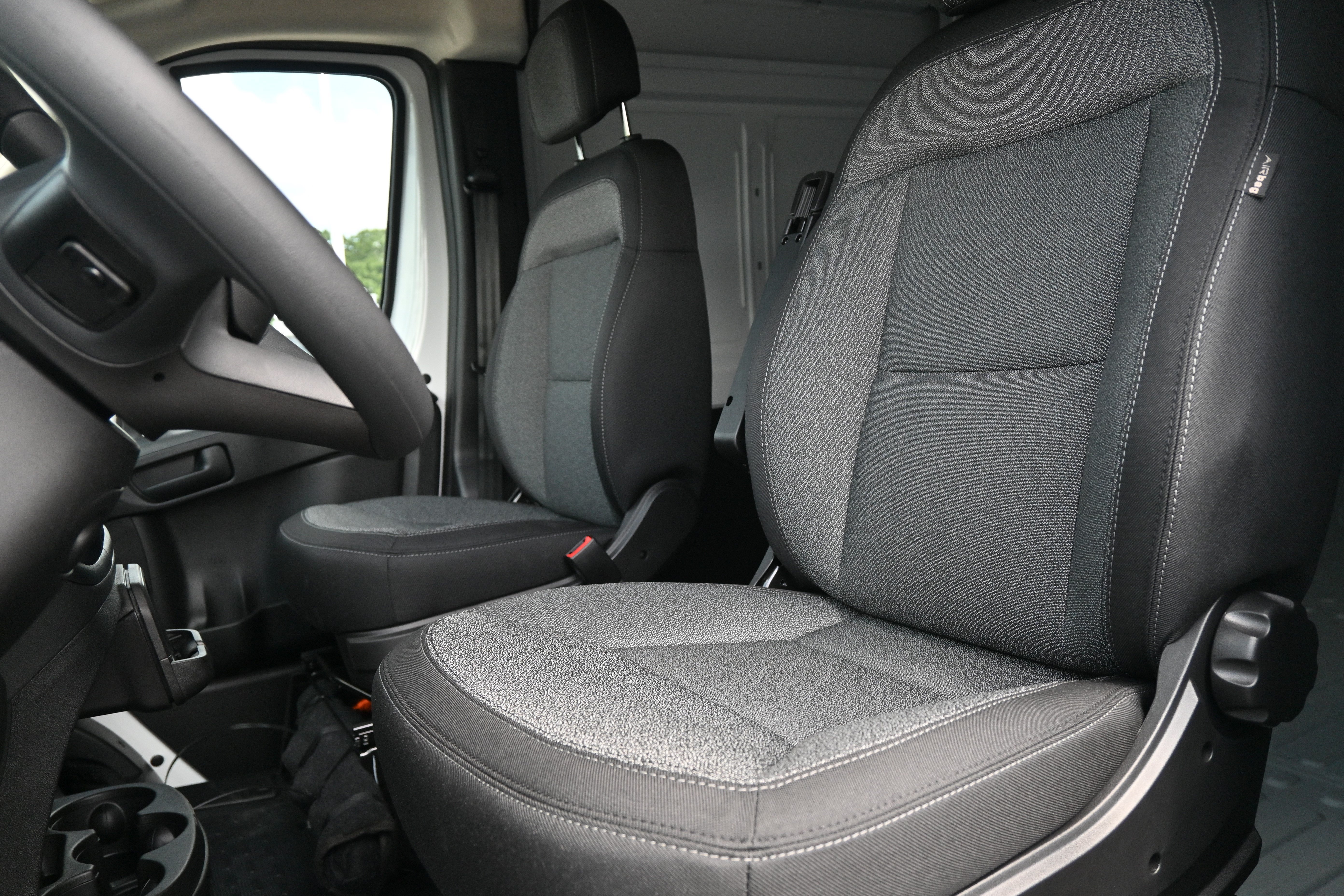 New 2026 RAM ProMaster 2500 w/ Convenience Group FWD image 16