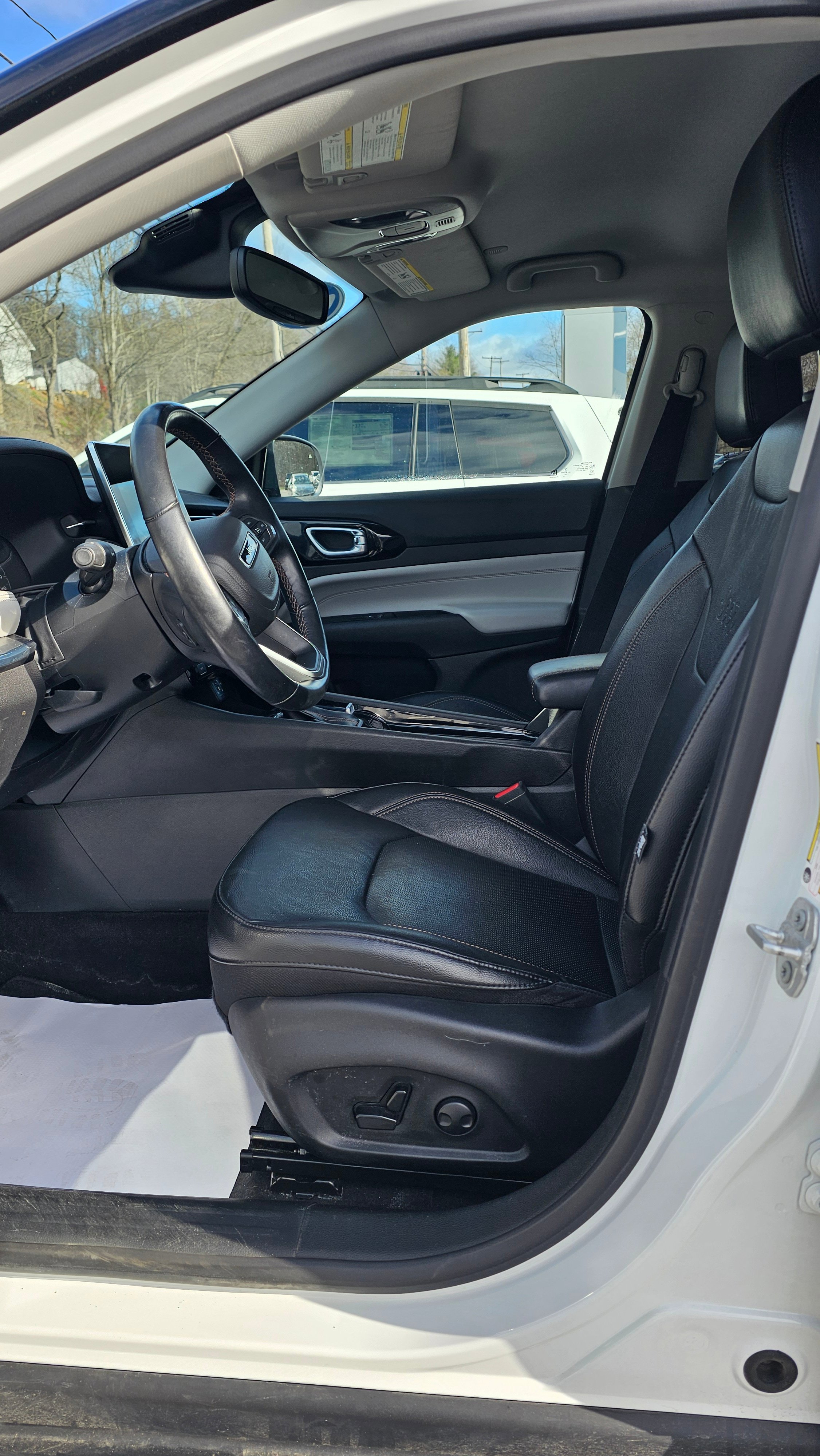 Used 2022 Jeep Compass Limited AWD/4WD image 20