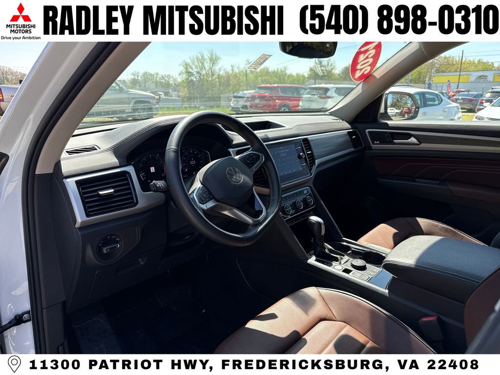 Used 2021 Volkswagen Atlas SEL Premium AWD/4WD image 4