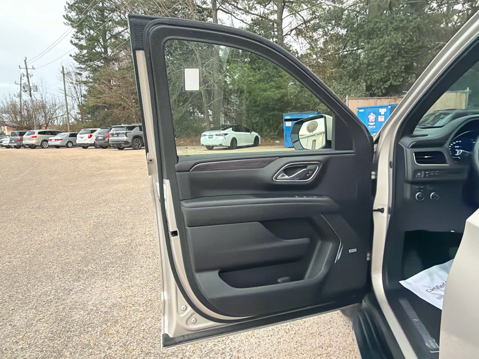 Used 2024 Chevrolet Tahoe LT AWD/4WD image 18
