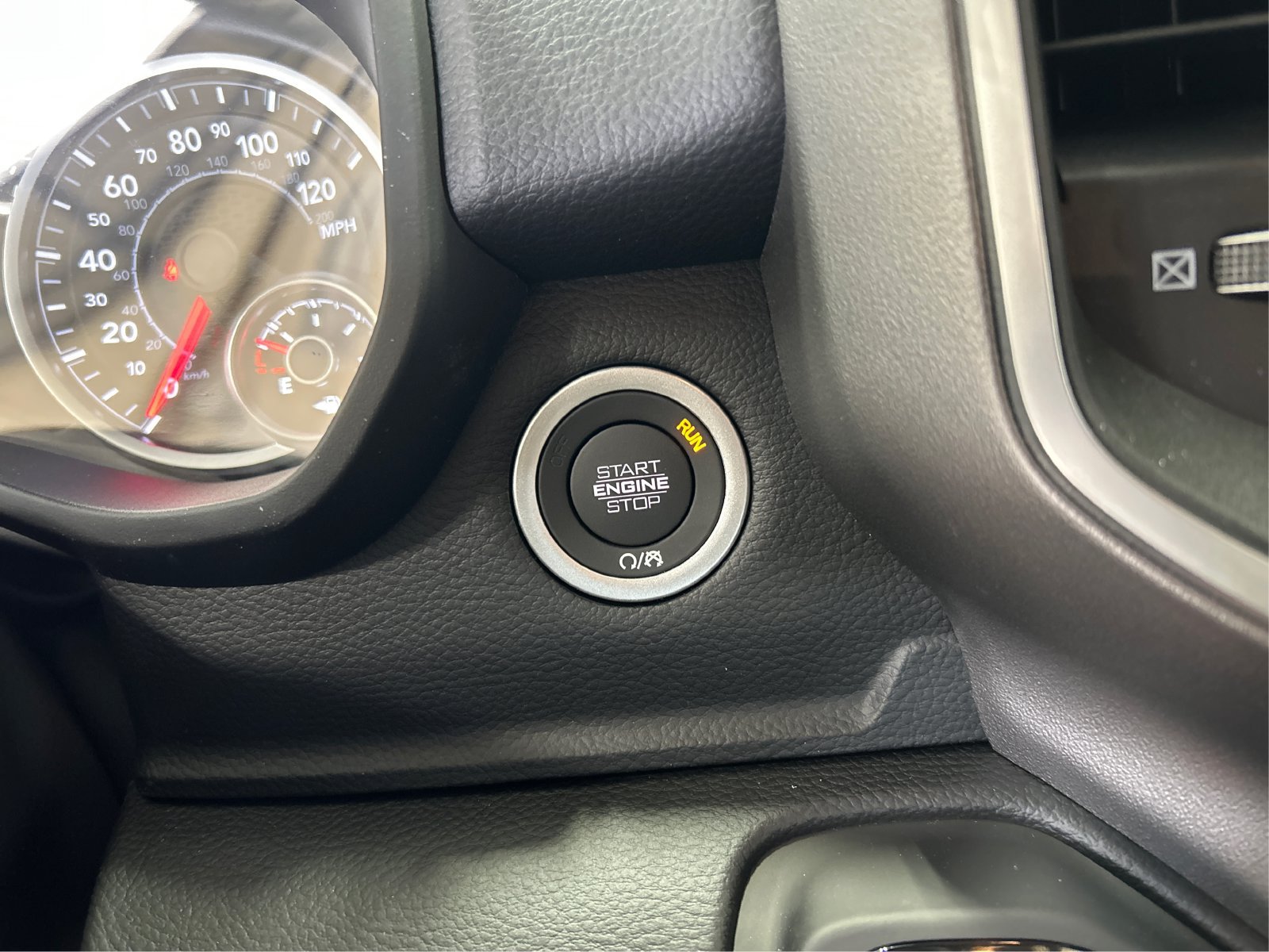New 2026 RAM 1500 Big Horn AWD/4WD image 27