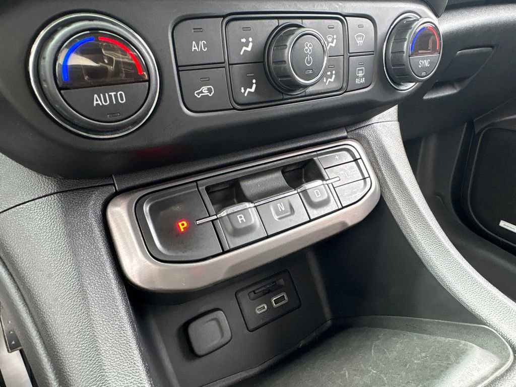 Used 2021 GMC Acadia AT4 w/ Preferred Package image 26