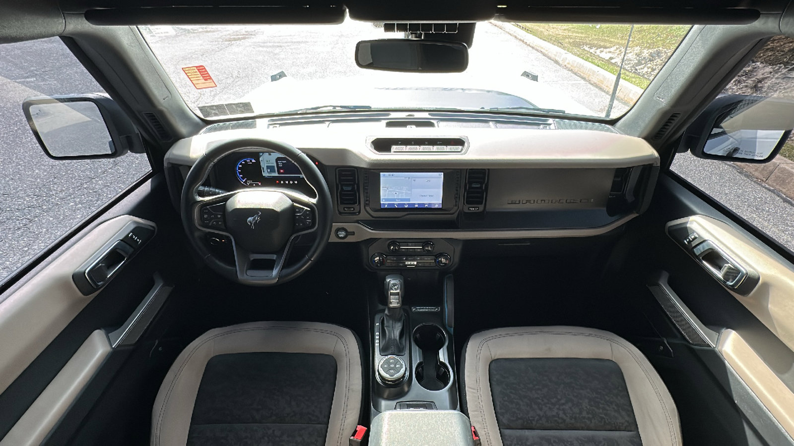 Used 2022 Ford Bronco Wildtrak AWD/4WD image 26