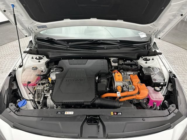 Used 2022 Hyundai Elantra Limited w/ Preferred Accessory Package FWD image 26
