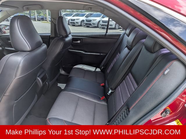 Used 2016 Toyota Camry SE FWD image 12