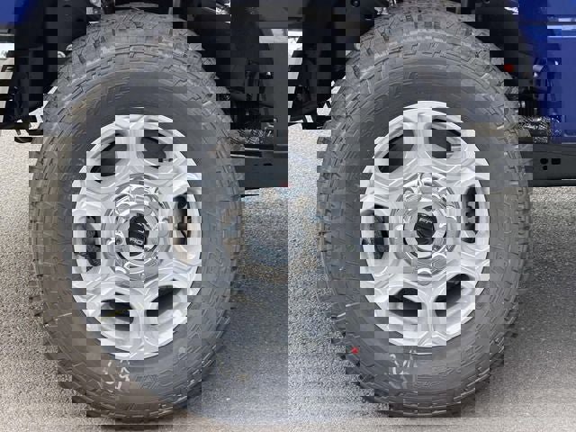 New 2026 Ford F250 XLT w/ FX4 Off-Road Package image 7