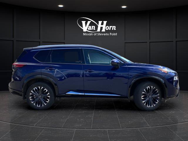 Used 2024 Nissan Rogue Platinum image 8