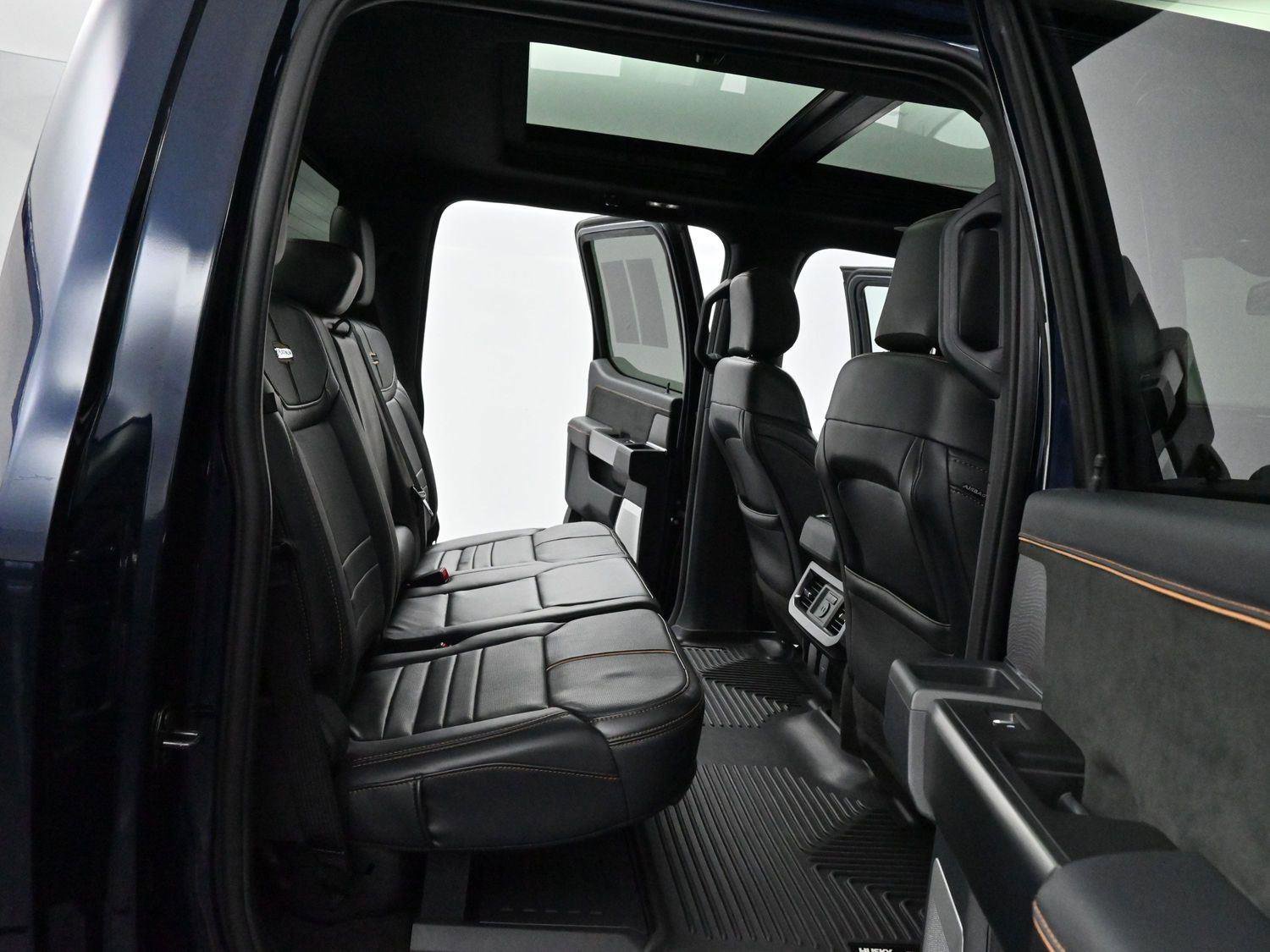 Used 2023 Ford F350 Platinum image 32