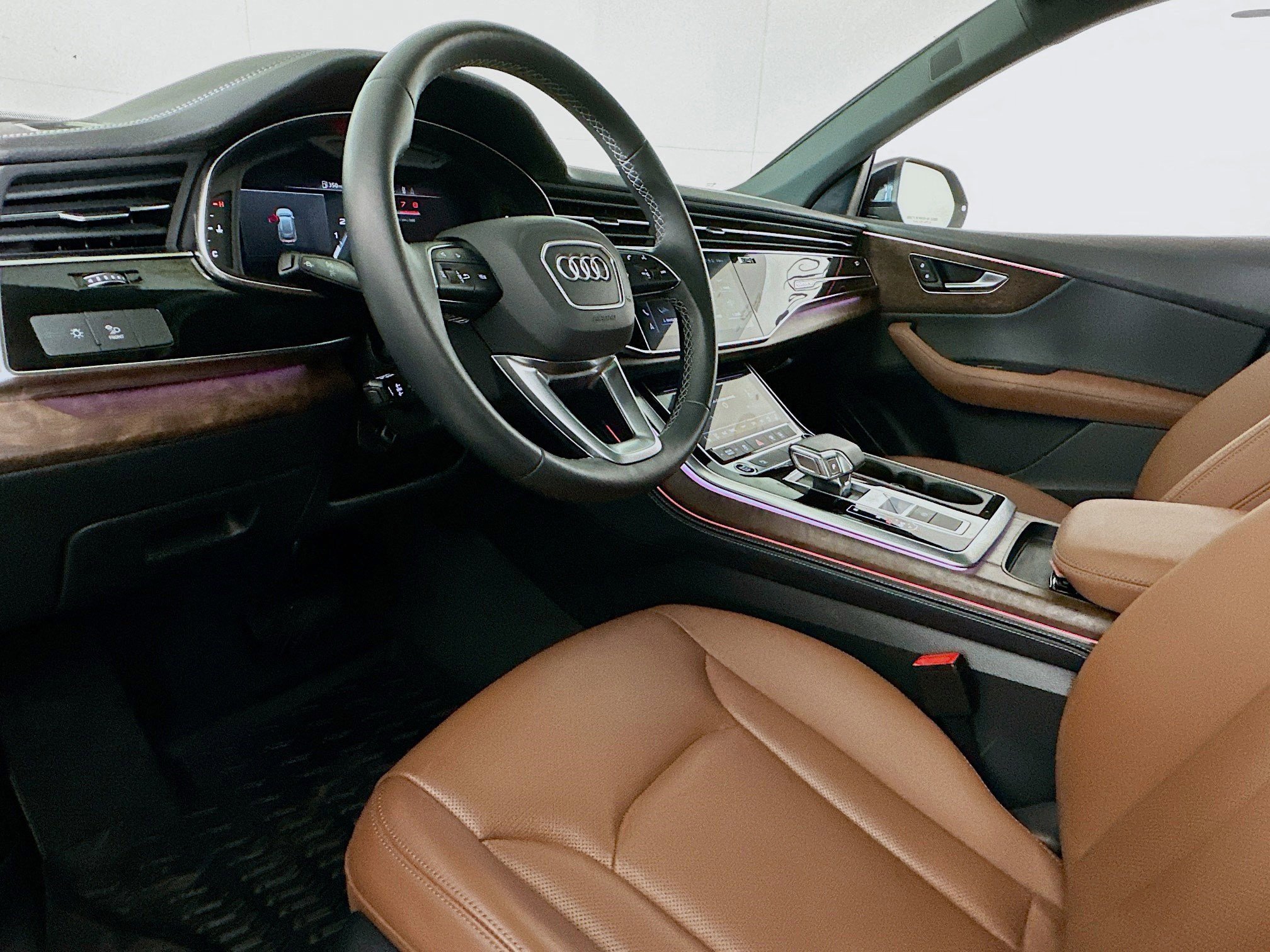 Used 2025 Audi Q8 Premium Plus w/ Premium Plus Package AWD/4WD image 7