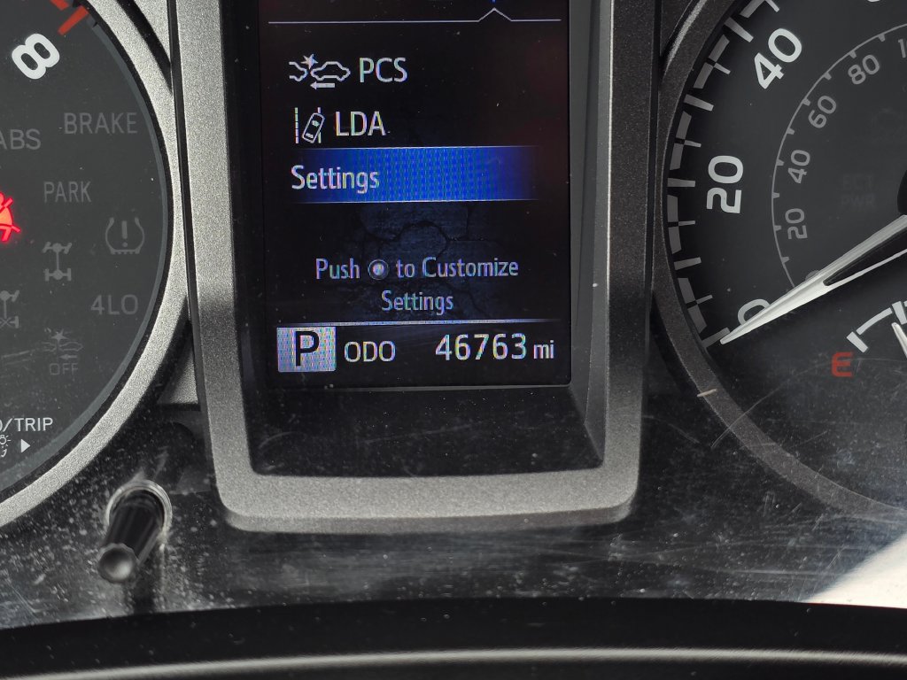 Used 2022 Toyota Tacoma TRD Off-Road AWD/4WD image 26