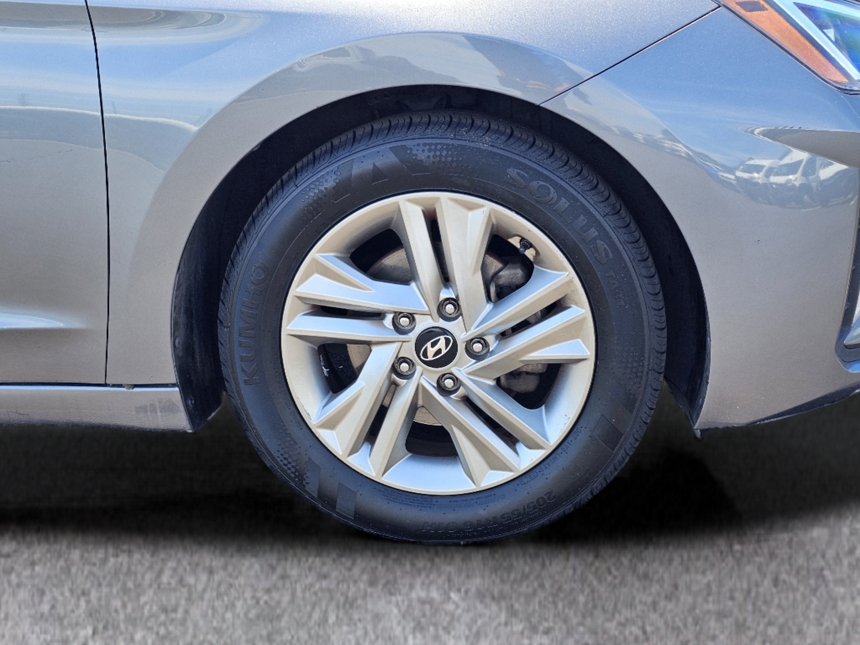 Used 2019 Hyundai Elantra SEL w/ Cargo Package FWD image 6