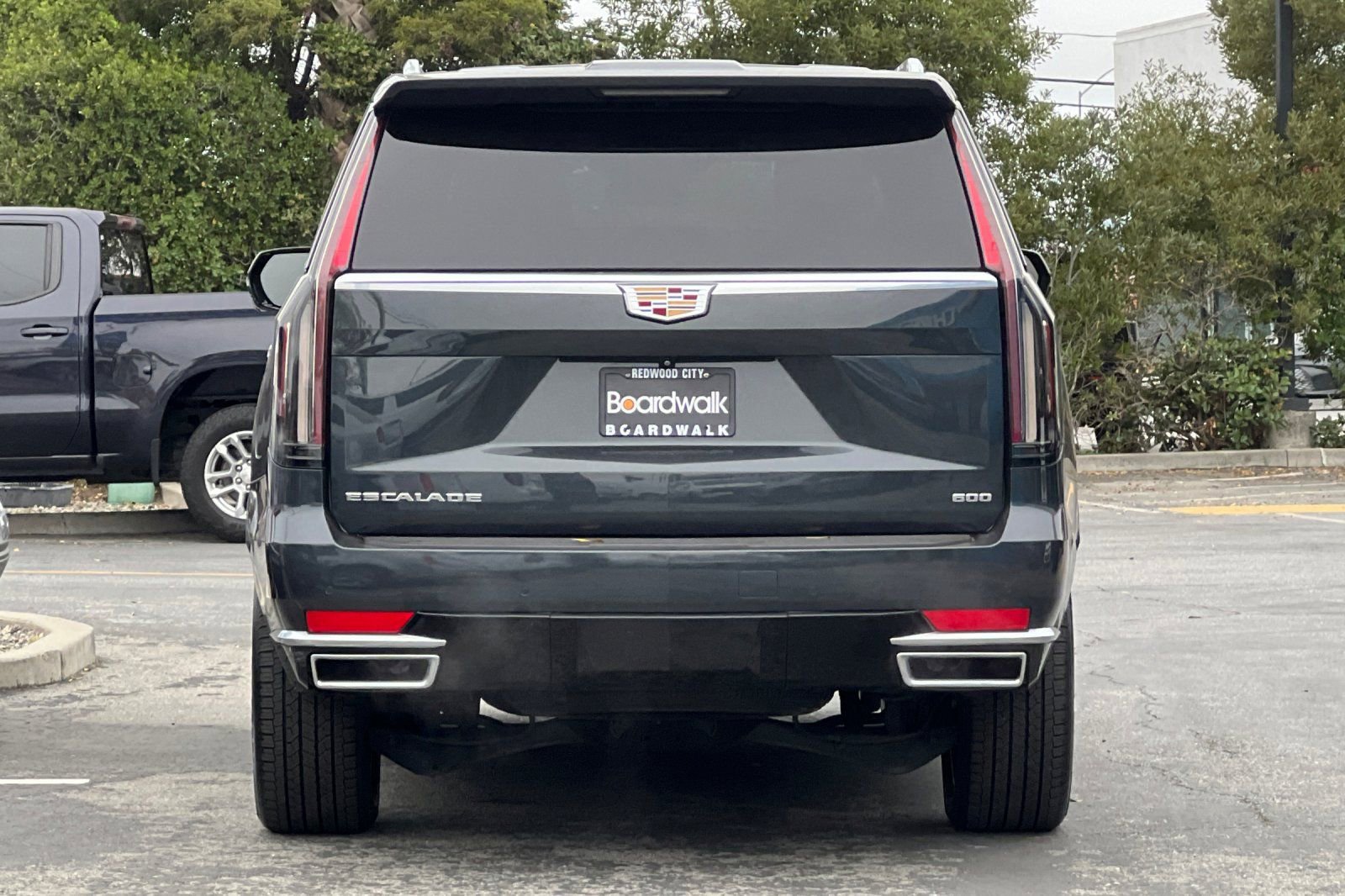 Used 2022 Cadillac Escalade Luxury image 5