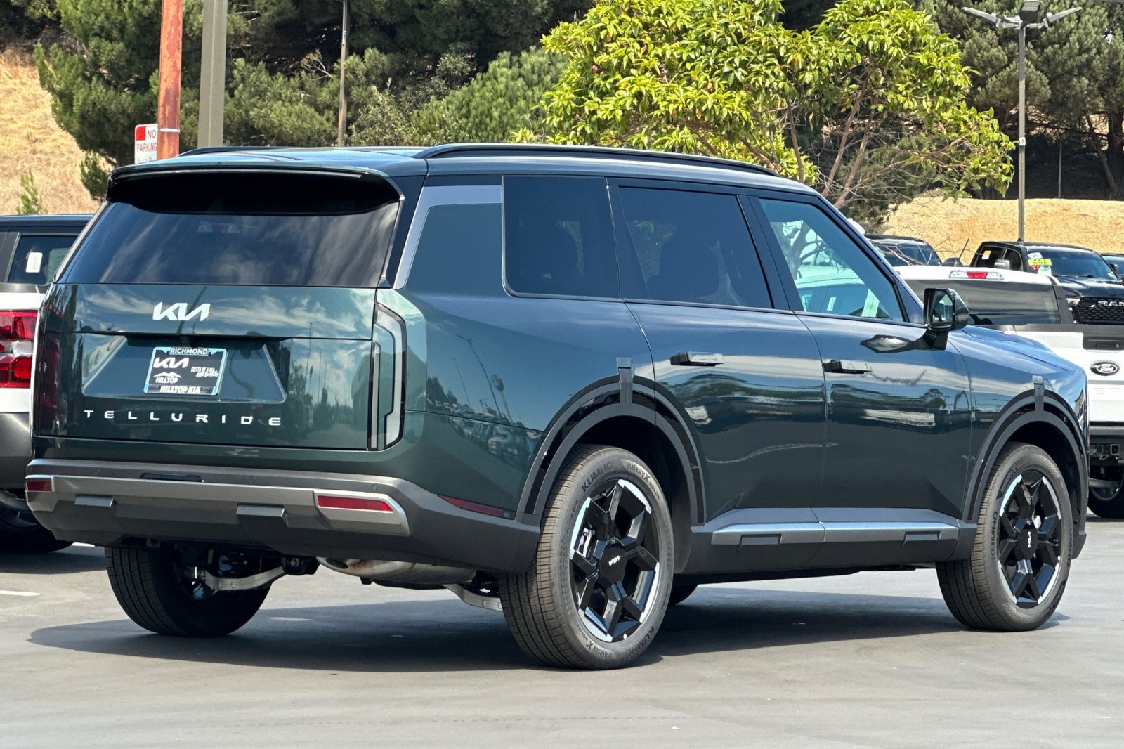 New 2027 Kia Telluride EX w/ Towing Package FWD image 4