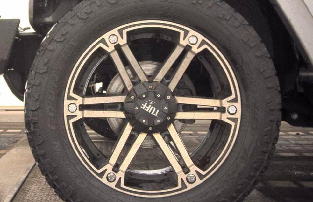 Used 2014 Jeep Wrangler Unlimited Sport AWD/4WD image 4