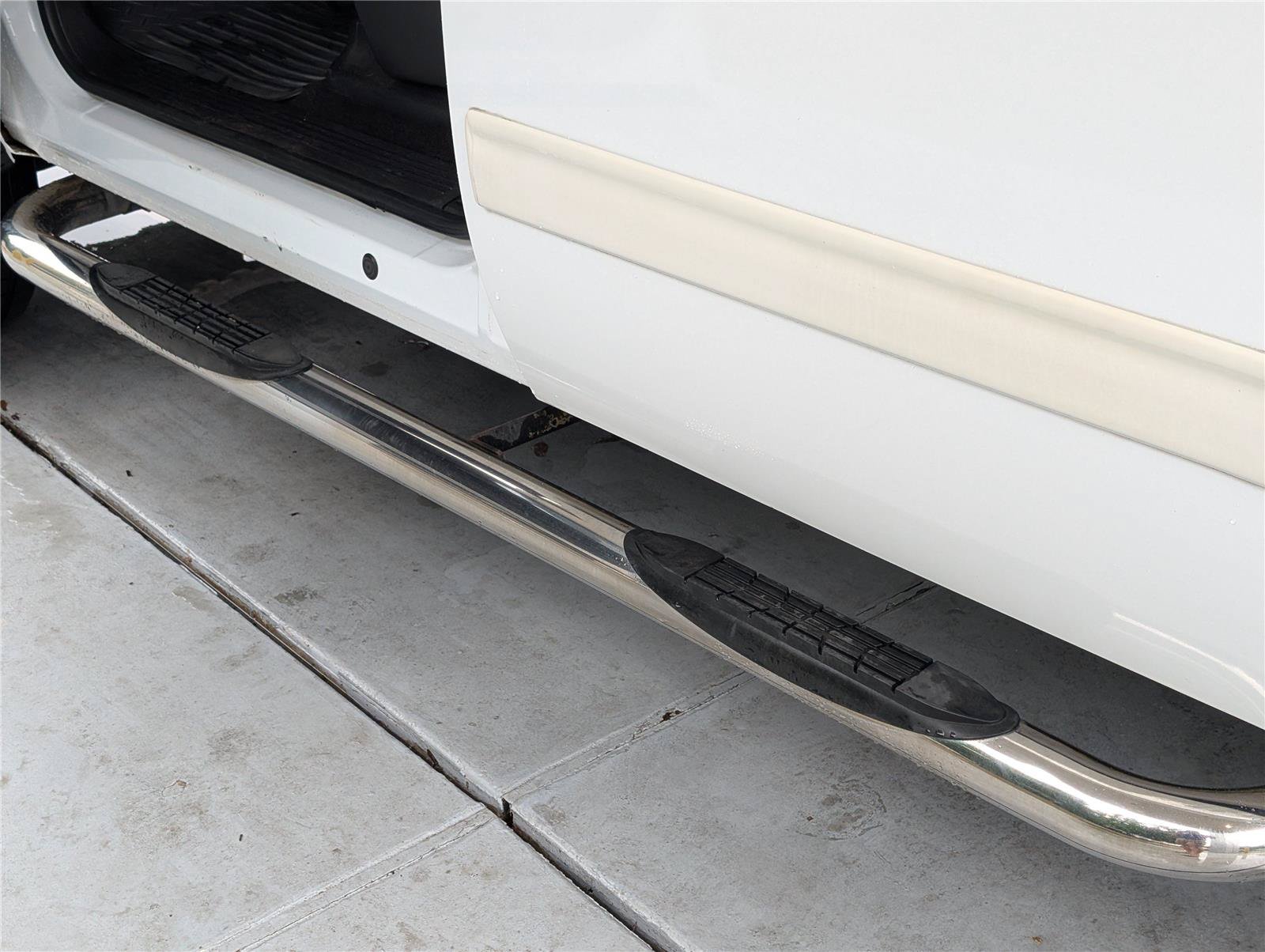 Used 2007 GMC Sierra 2500 SLE w/ EZ-Lift Tailgate Package RWD image 13