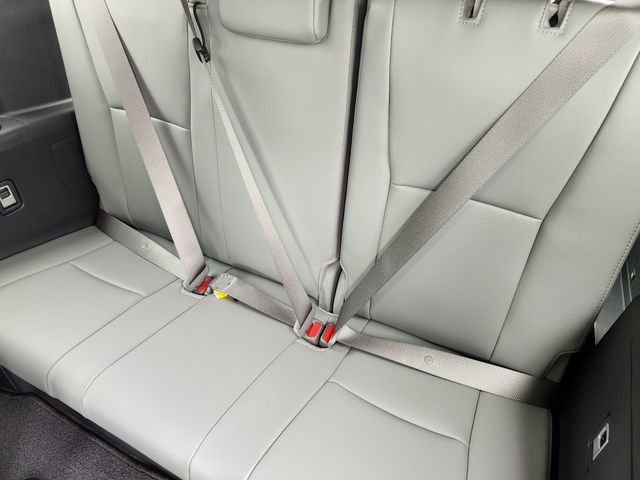 New 2026 Toyota Highlander Platinum AWD/4WD image 26