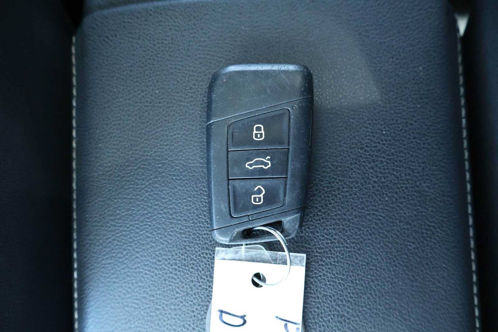 Used 2019 Volkswagen Jetta SE FWD image 20