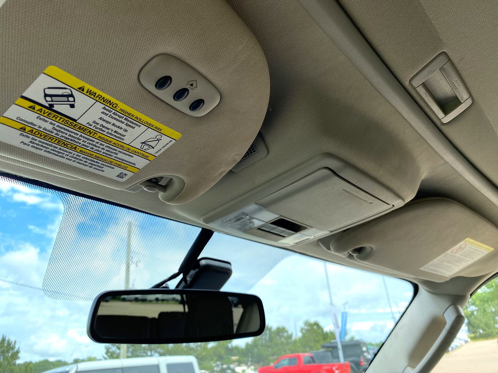 Used 2017 Lincoln Navigator L Select RWD image 24