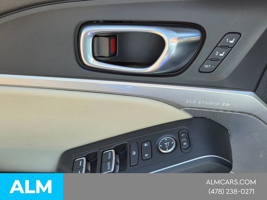 Used 2023 Acura Integra A-Spec image 32
