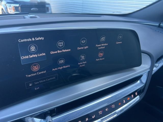 Used 2024 Cadillac Lyriq Luxury image 19