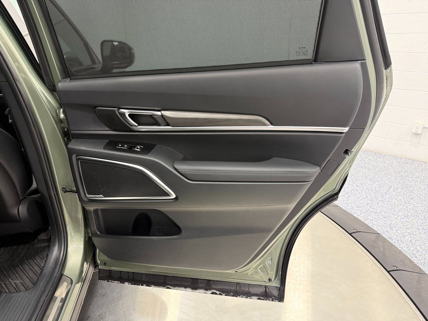 Used 2025 Kia Telluride SX Prestige X-Line image 34