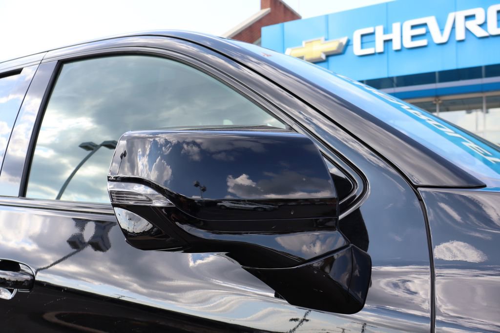 New 2026 Chevrolet Silverado EV Trail Boss video 2