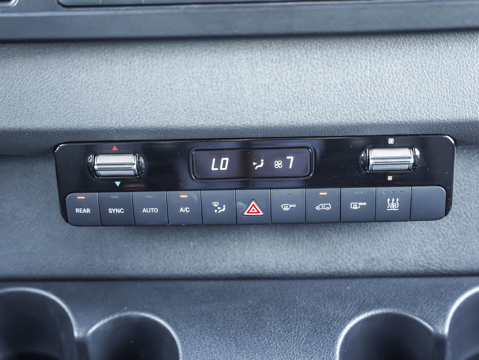 Used 2024 Mercedes-Benz Sprinter 2500 image 21