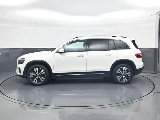 Used 2025 Mercedes-Benz GLB 250 4MATIC image 5
