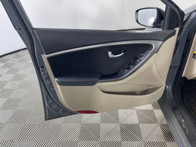 Used 2013 Hyundai Elantra GT FWD image 11