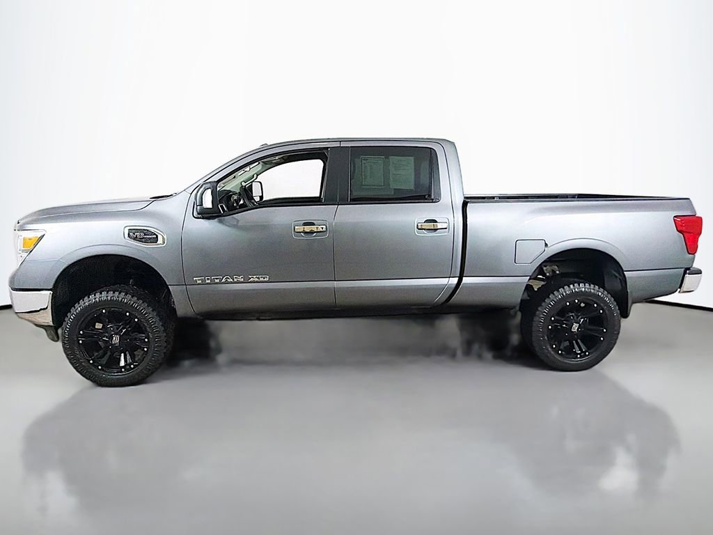 Used 2017 Nissan Titan SV image 8
