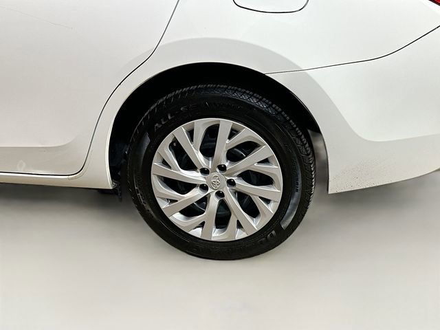 Used 2018 Toyota Corolla LE image 5
