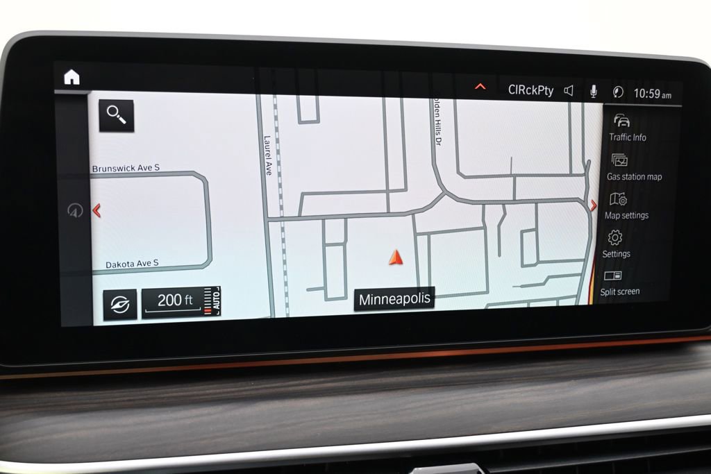 Used 2023 BMW 540i w/ Convenience Package image 31