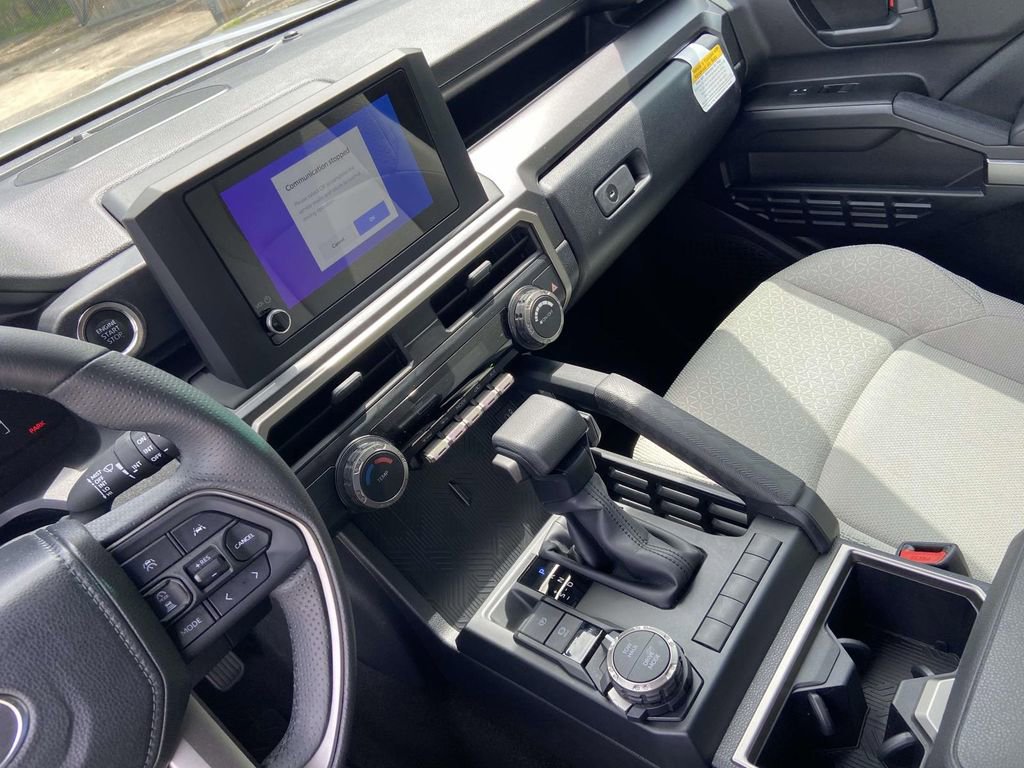 Used 2025 Toyota 4Runner SR5 AWD/4WD image 24
