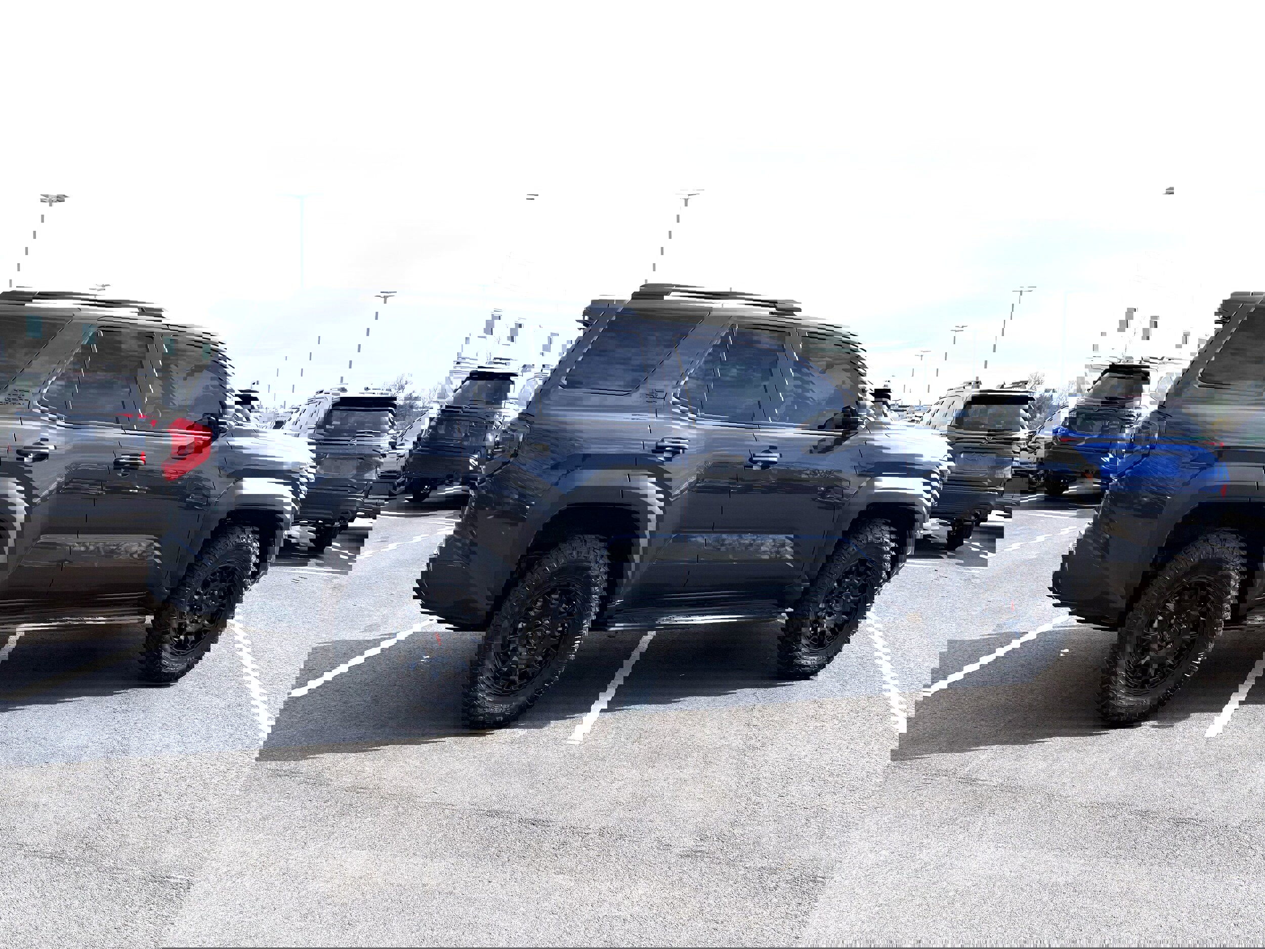 Used 2025 Toyota 4Runner TRD Off-Road Premium image 8